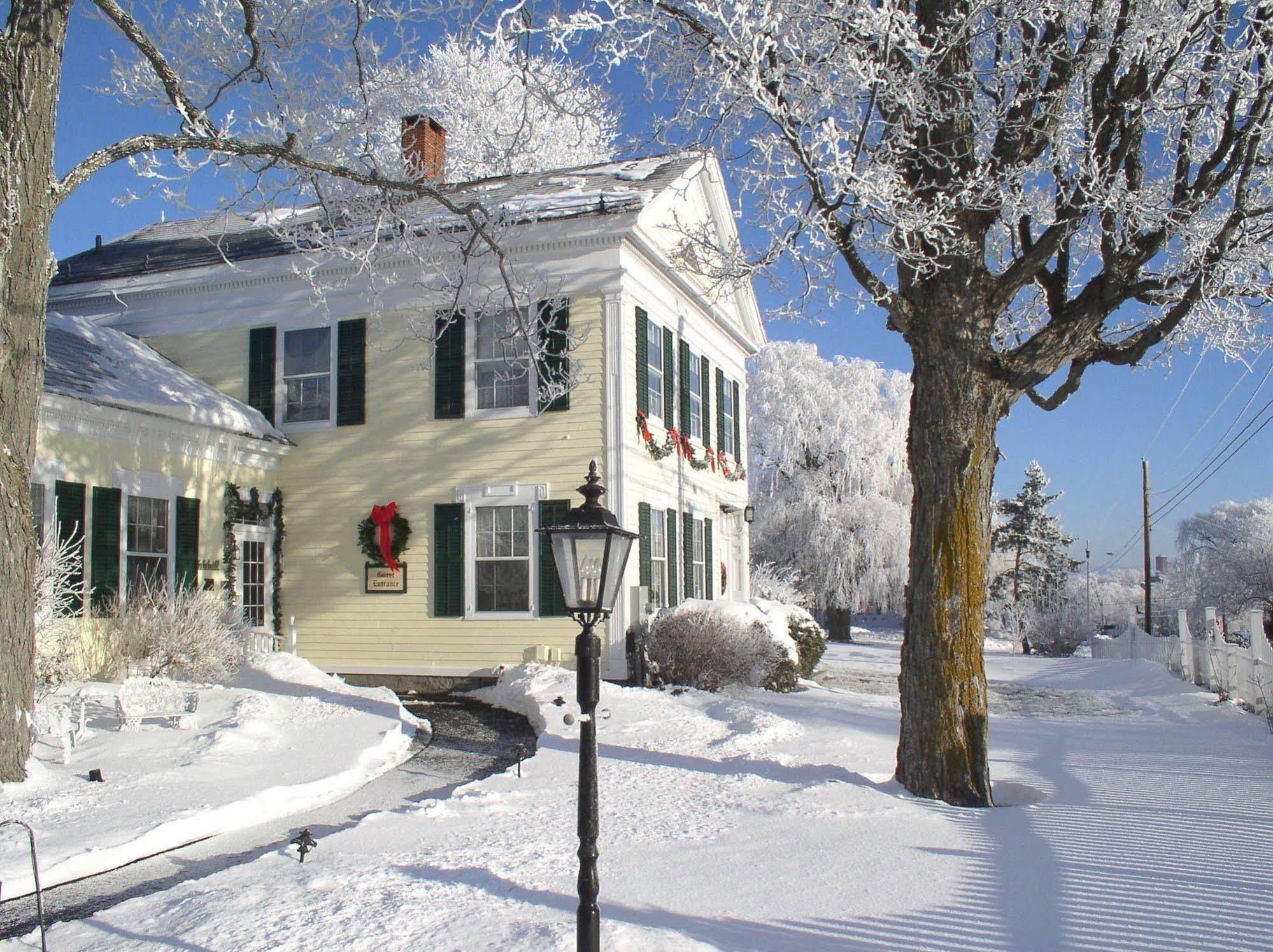 Strong House Inn Vergennes Экстерьер фото