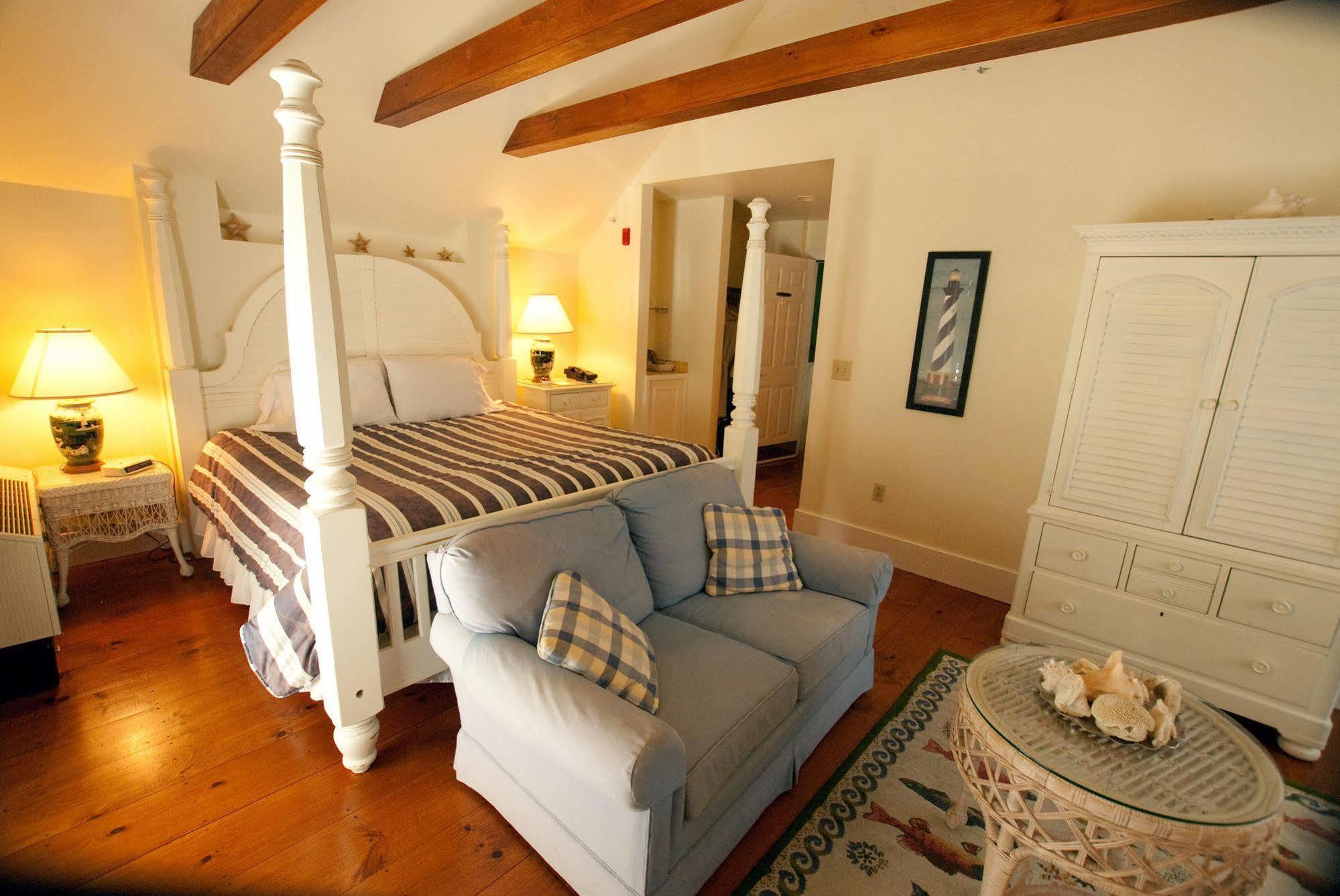 Strong House Inn Vergennes Экстерьер фото