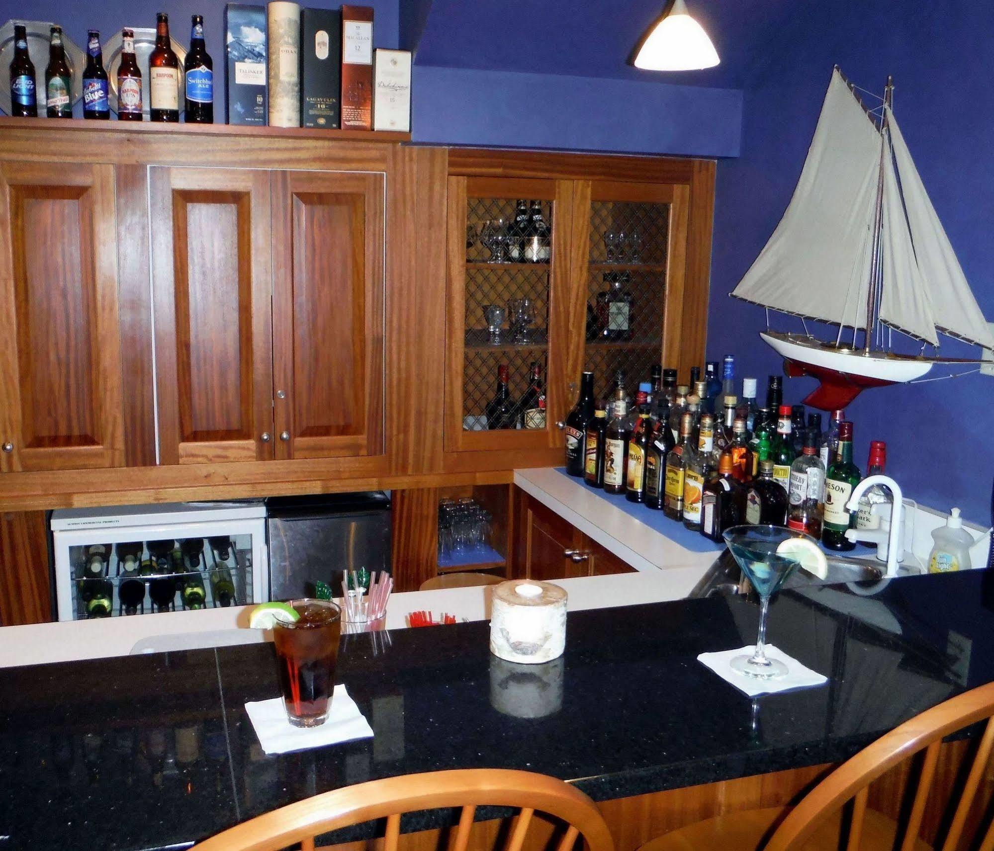 Strong House Inn Vergennes Экстерьер фото