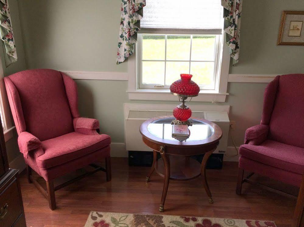 Strong House Inn Vergennes Экстерьер фото