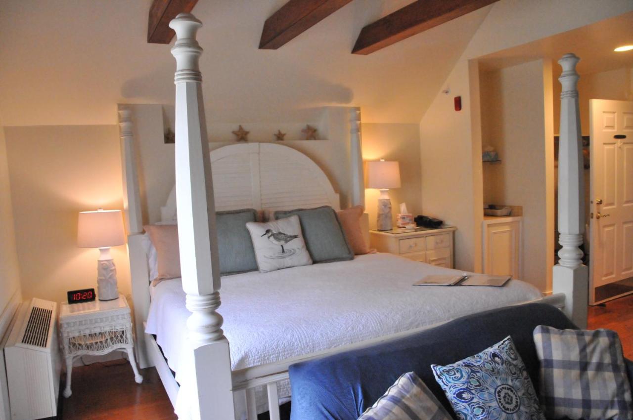 Strong House Inn Vergennes Экстерьер фото