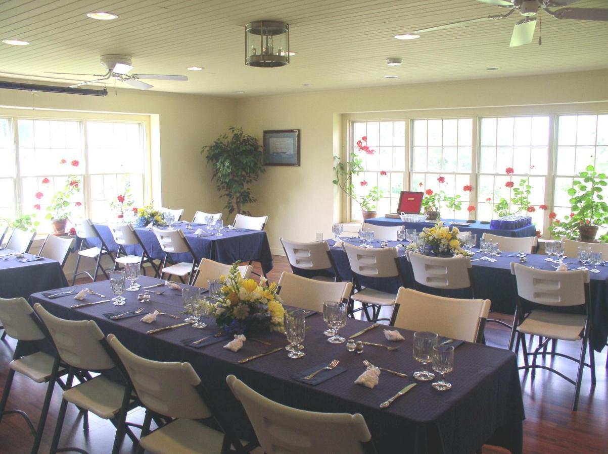 Strong House Inn Vergennes Экстерьер фото